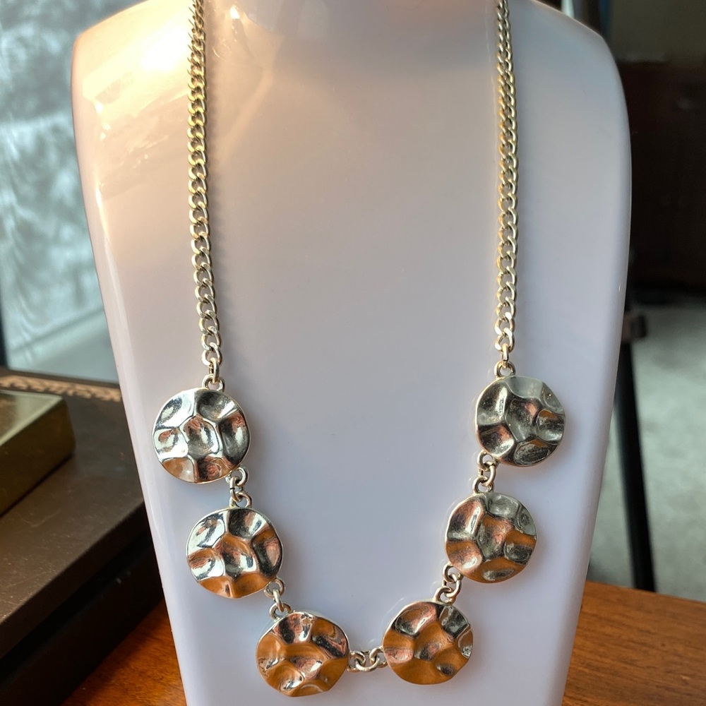 Elegant Silver Necklace